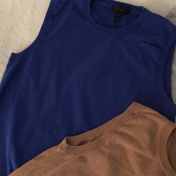 J Crew. Three (3) Sleeveless tops. Size M - Picture 8 of 8
